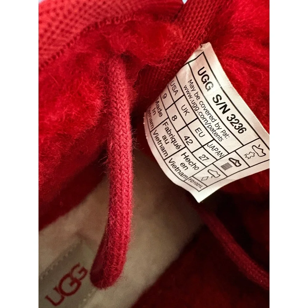 UGG Neumel Red‎ Suede Lace Up Chukka Boots 3236 Mens Size 9